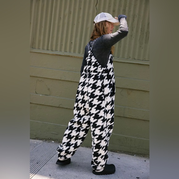 NWT Free People Movement Hit The Slopes Printed Salopette - Picture 3 of 16